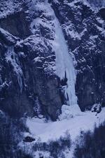 Erection (cascade de la Balme)