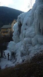 Cascade artificielle d'Aiguilles