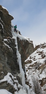 Cascade artificielle d'Aiguilles