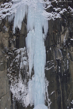 Erection (cascade de la Balme)