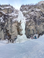 Erection (cascade de la Balme)