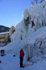 Cascade artificielle d'Aiguilles